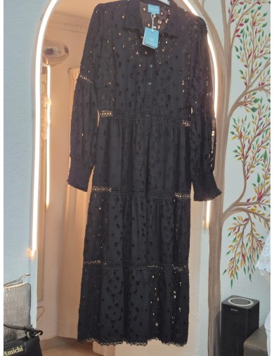 Vestido camiseiro em bordado inglês Iconique